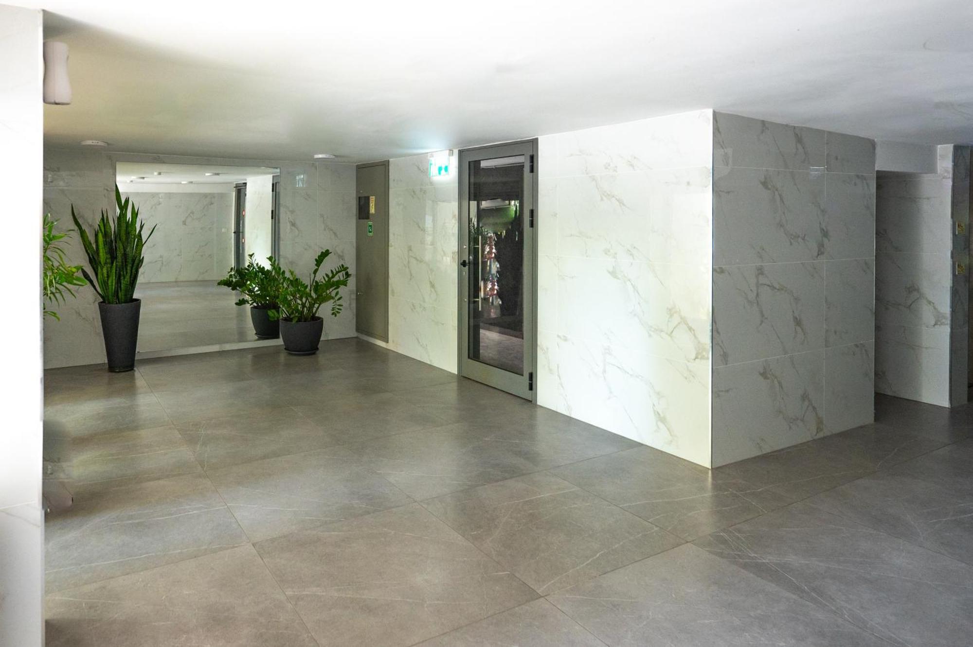Family Apartment By Israpart Ramat Gan Exterior photo