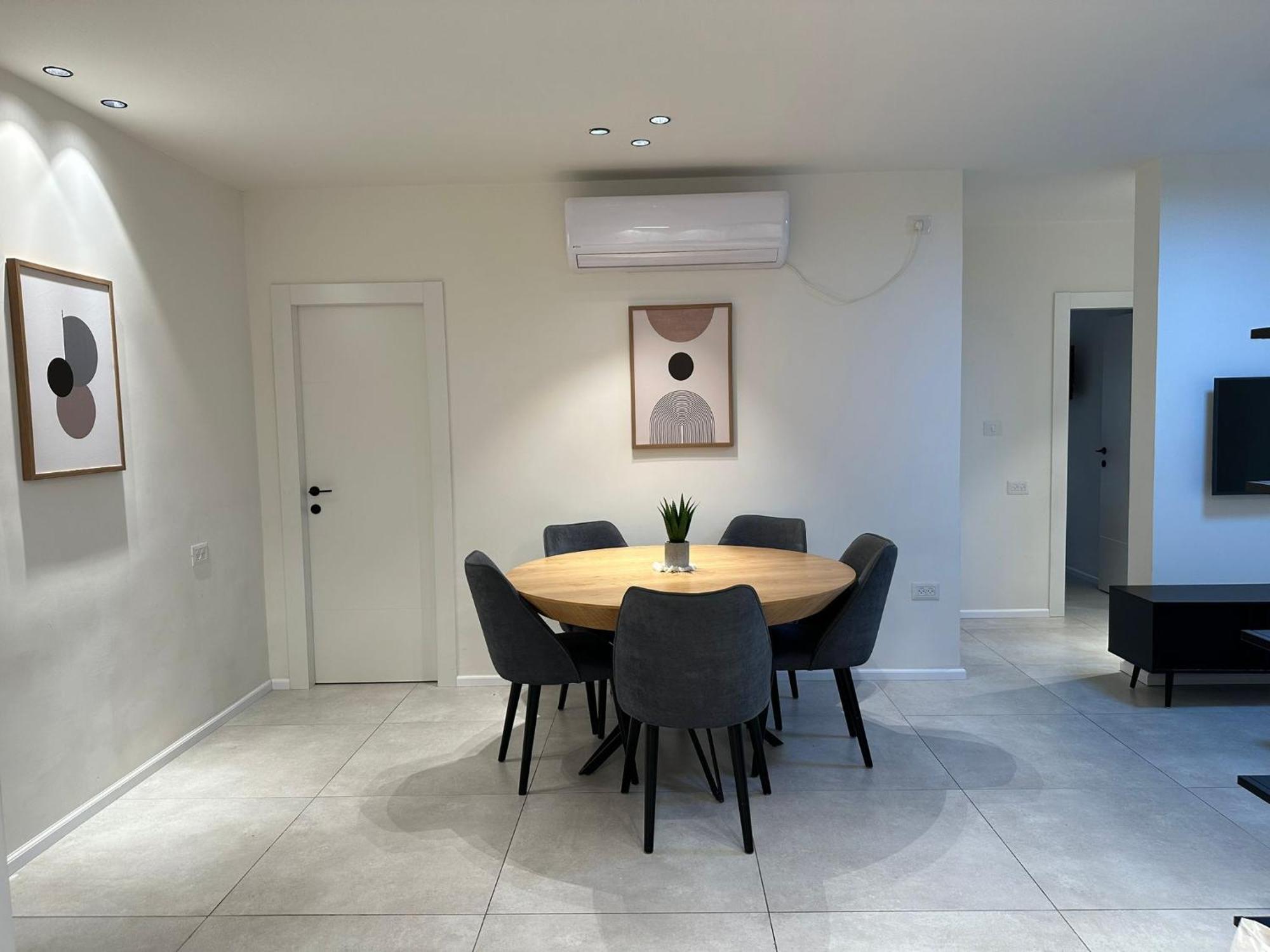 Family Apartment By Israpart Ramat Gan Exterior photo